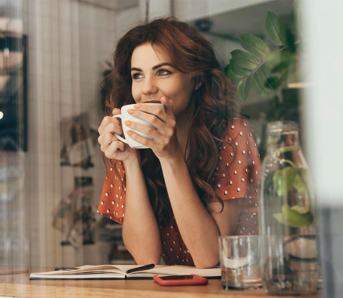 woman-drinking-coffee